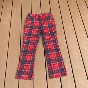 Super cute BDG kick Flare High-rise cropped red plaid pants